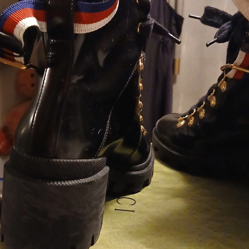 Authentic Gucci Boots - Picture 5 of 7